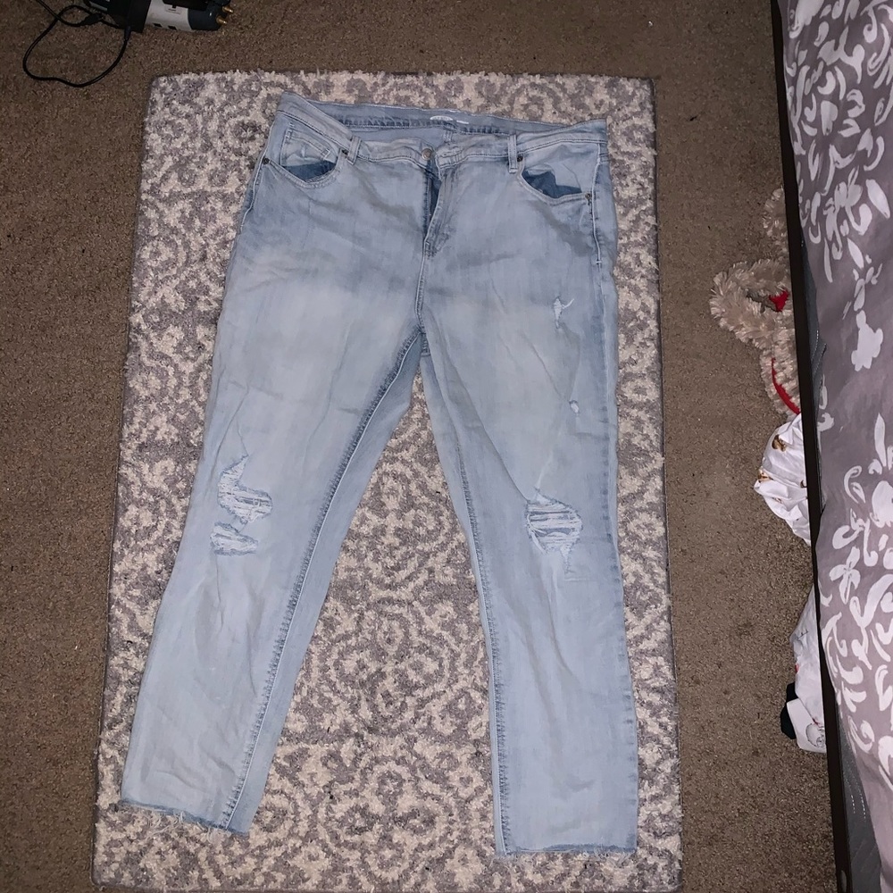 Old navy ripped boyfriend pant